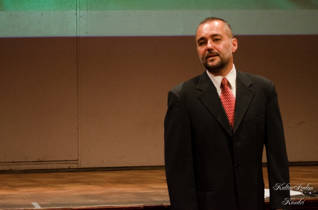 dr Tasnádi Csaba